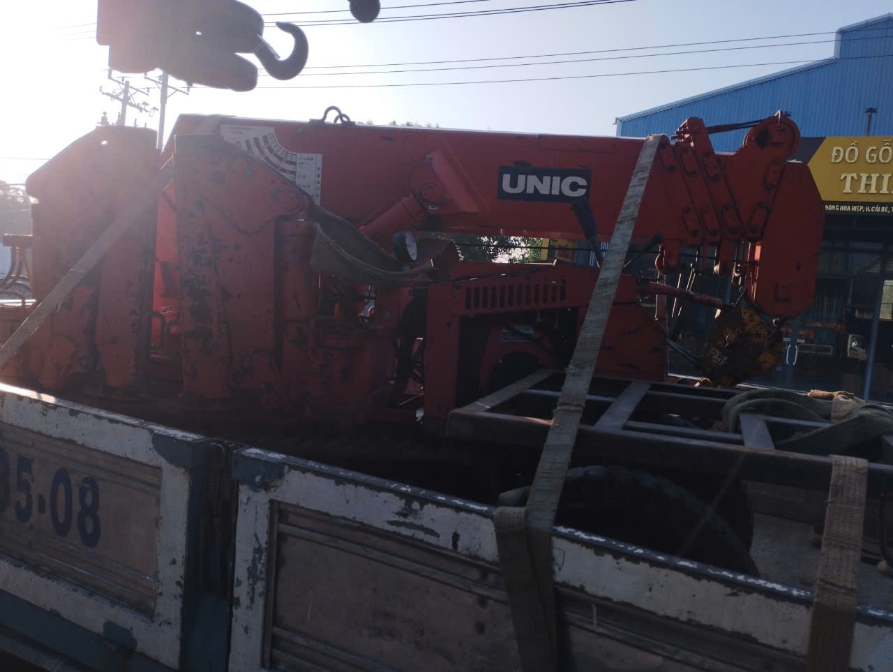 Nhật Ký Quá Trình Lắp Đặt Mộ Tháp Lưu Giữ Tro Cốt Cái Bè Tiền Giang 3 - Đá mỹ nghệ Hoa Lư mẹ bòng con cùng làm việc