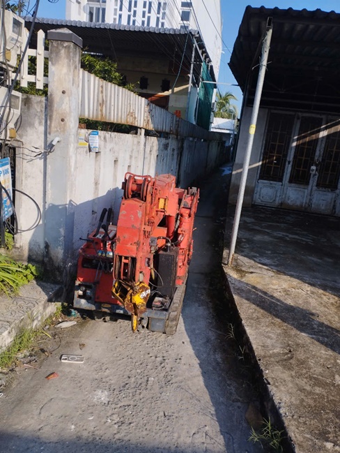 Nhật Ký Quá Trình Lắp Đặt Mộ Tháp Lưu Giữ Tro Cốt Cái Bè Tiền Giang 5 - Đá mỹ nghệ Hoa Lư rotbot tuy rong 80 cm nhung lai rat duoc viec 2 - Đá mỹ nghệ Hoa Lư